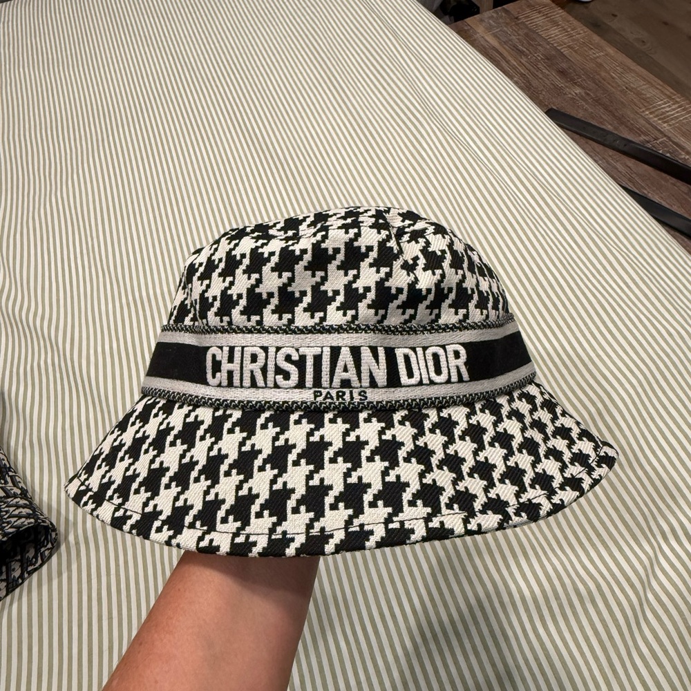 Houndstooth Bucket Hat